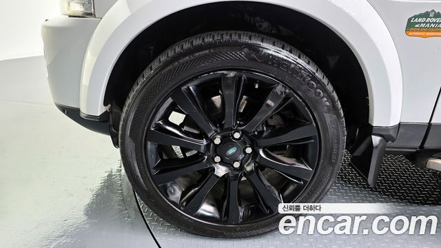 Land Rover Discovery 3.0 SDV6 SE