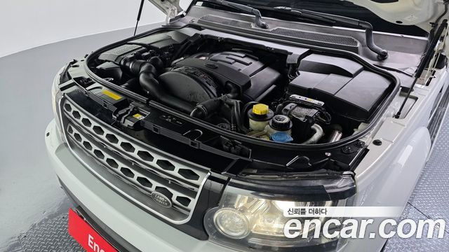 Land Rover Discovery 3.0 SDV6 SE