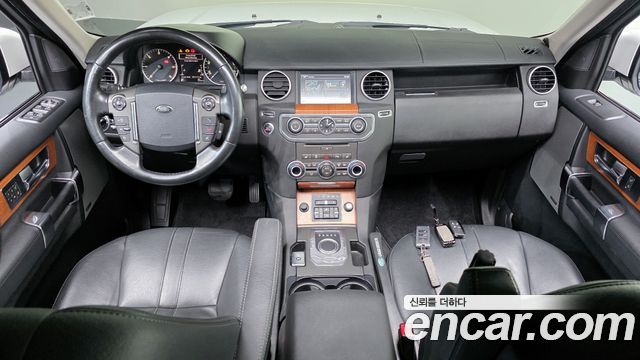 Land Rover Discovery 3.0 SDV6 SE