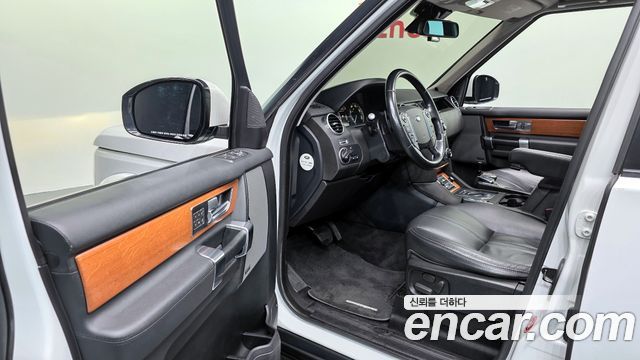 Land Rover Discovery 3.0 SDV6 SE