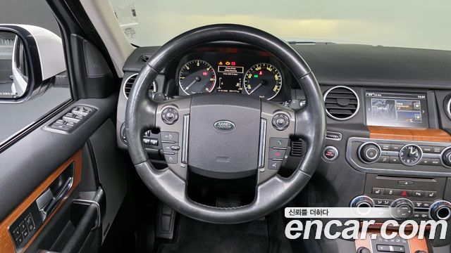 Land Rover Discovery 3.0 SDV6 SE