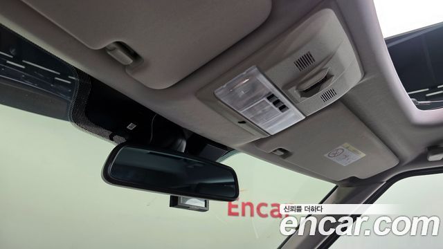 Land Rover Discovery 3.0 SDV6 SE