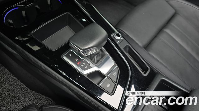 Audi A4 45 TFSI Quattro Premium