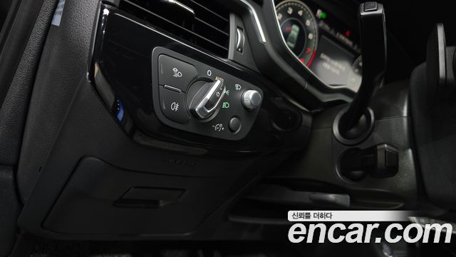 Audi A4 45 TFSI Quattro Premium