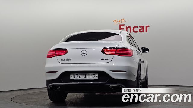Mercedes-Benz GLC-Class GLC300 4MATIC AMG Line Coupe