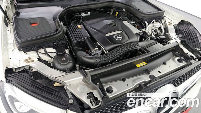 Mercedes-Benz GLC-Class GLC300 4MATIC AMG Line Coupe
