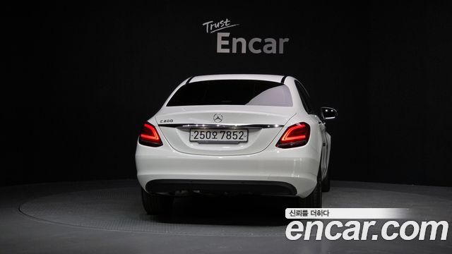 Mercedes-Benz C-Class C200