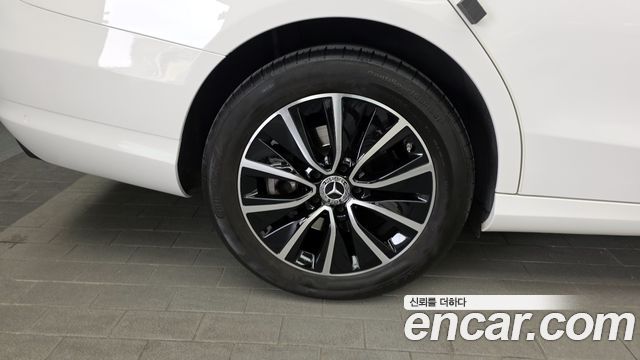 Mercedes-Benz C-Class C200
