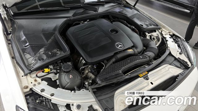 Mercedes-Benz C-Class C200