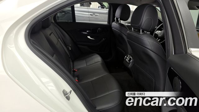 Mercedes-Benz C-Class C200