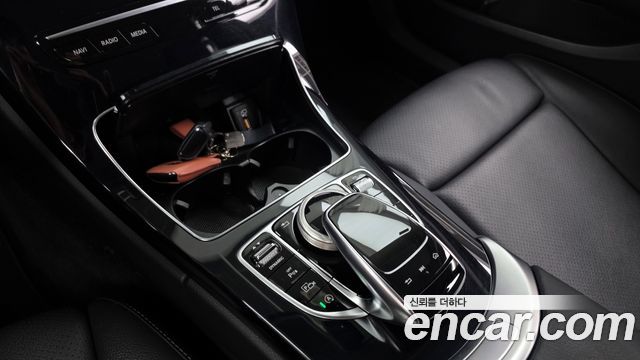 Mercedes-Benz C-Class C200