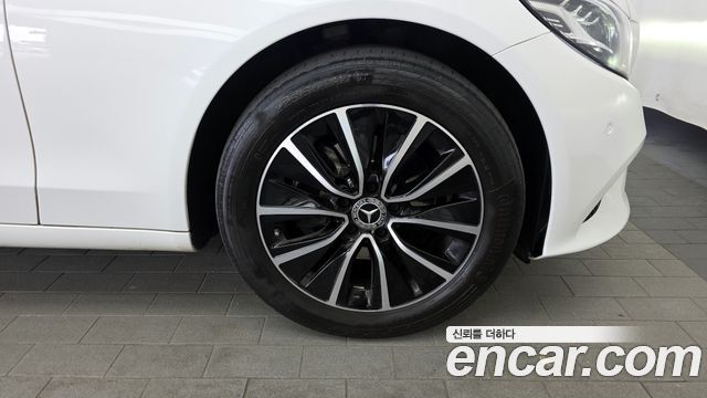 Mercedes-Benz C-Class C200