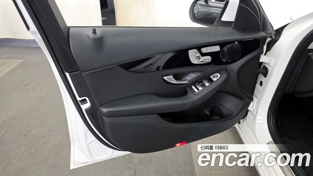 Mercedes-Benz C-Class C200