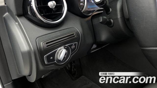 Mercedes-Benz C-Class C200