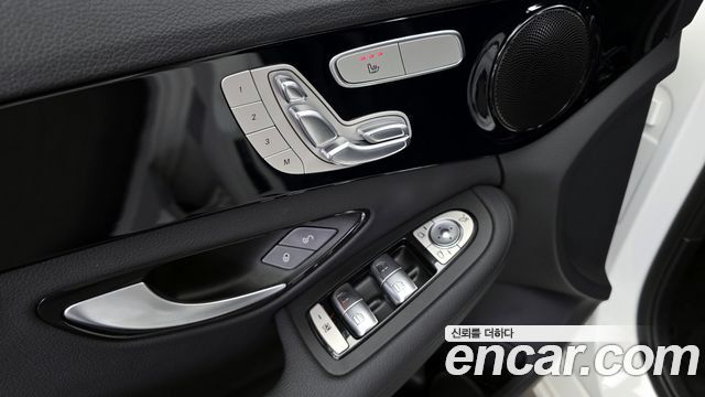 Mercedes-Benz C-Class C200
