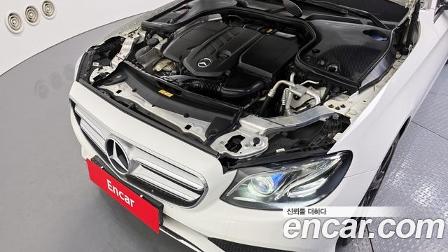 Mercedes-Benz E-Class E220d Avantgarde