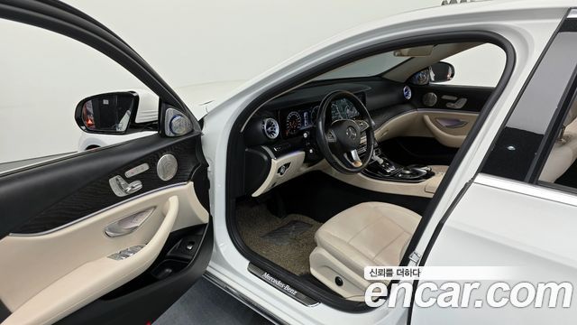 Mercedes-Benz E-Class E220d Avantgarde