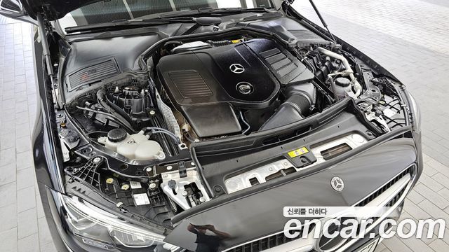 Mercedes-Benz C-Class C200 4MATIC Avantgarde