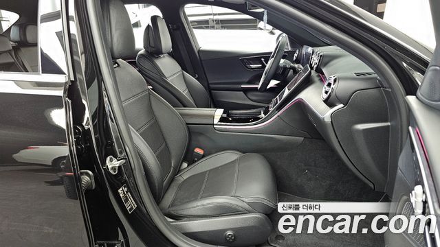Mercedes-Benz C-Class C200 4MATIC Avantgarde