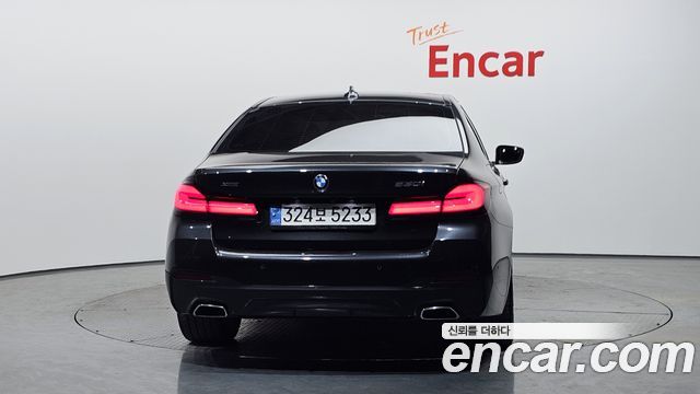 BMW 5-Series 530i xDrive M Sport Package