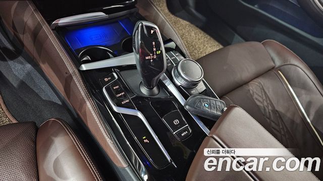 BMW 5-Series 530i xDrive M Sport Package