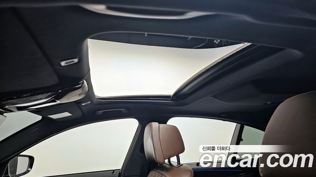 BMW 5-Series 530i xDrive M Sport Package