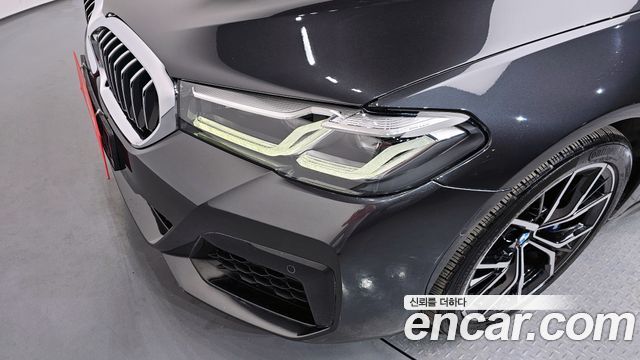 BMW 5-Series 530i xDrive M Sport Package