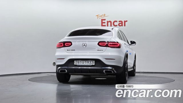 Mercedes-Benz GLC-Class GLC300 4MATIC Premium Coupe