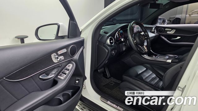 Mercedes-Benz GLC-Class GLC300 4MATIC Premium Coupe