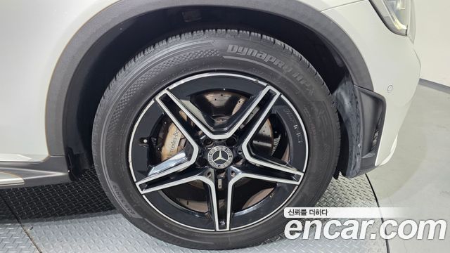Mercedes-Benz GLC-Class GLC300 4MATIC Premium Coupe