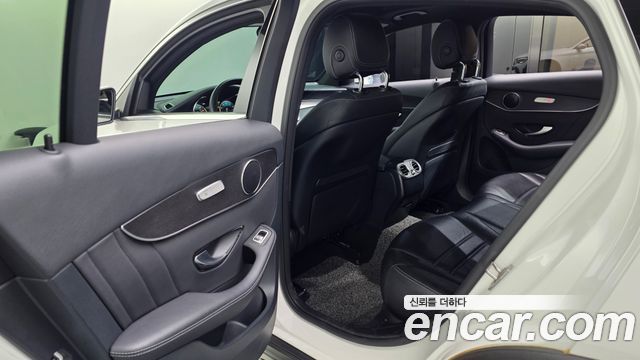 Mercedes-Benz GLC-Class GLC300 4MATIC Premium Coupe