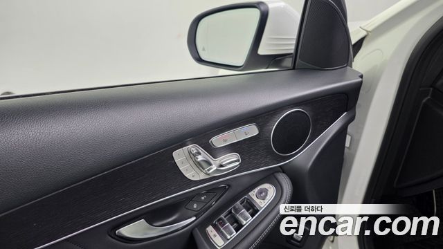 Mercedes-Benz GLC-Class GLC300 4MATIC Premium Coupe
