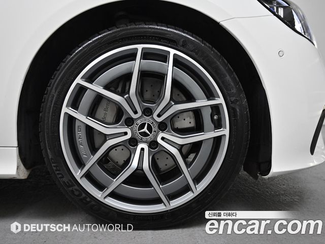 Mercedes-Benz E-Class E300d 4MATIC Coupe