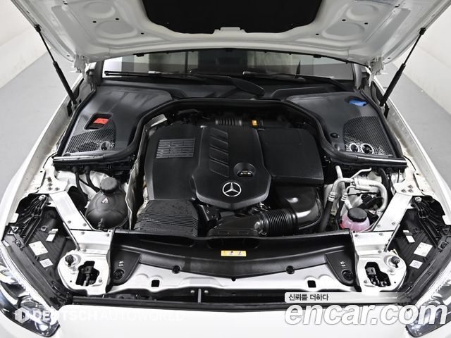 Mercedes-Benz E-Class E300d 4MATIC Coupe