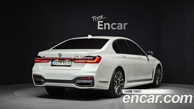 BMW 7-Series 730d xDrive M Sport