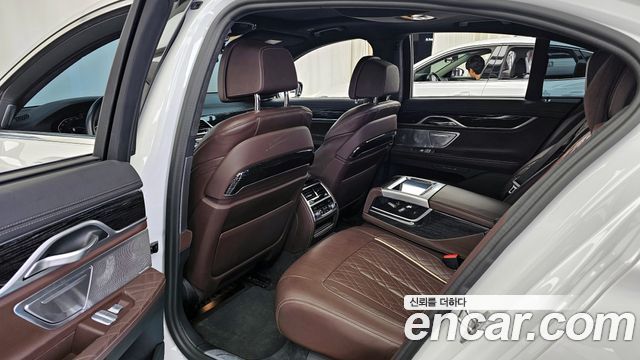 BMW 7-Series 730d xDrive M Sport