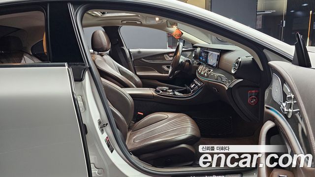 Mercedes-Benz CLS-Class CLS300d AMG Line