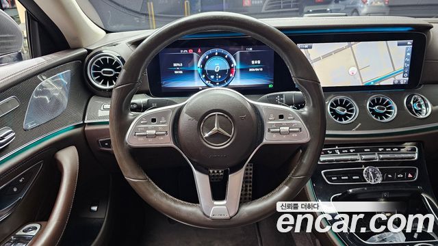 Mercedes-Benz CLS-Class CLS300d AMG Line