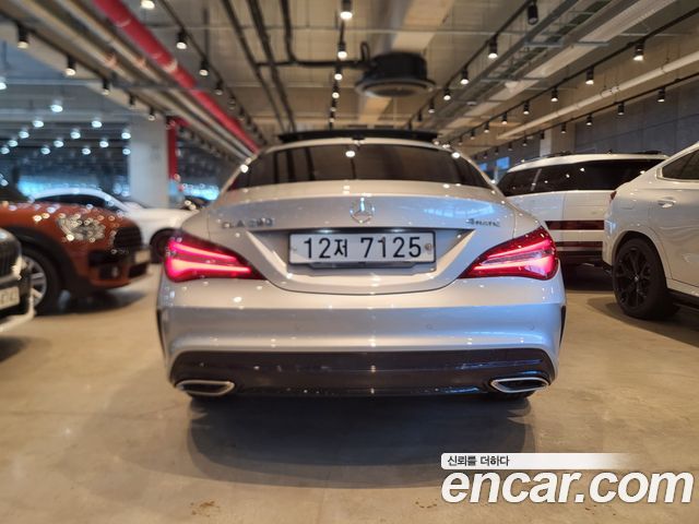 Mercedes-Benz CLA-Class CLA250 4MATIC AMG Line