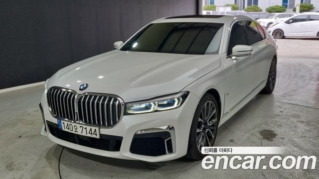 BMW 7-Series 740Li xDrive M Sport Package