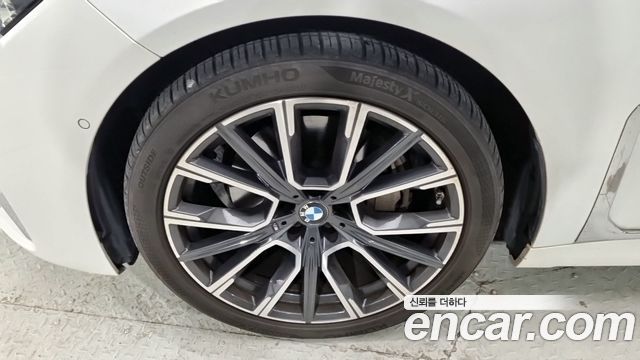 BMW 7-Series 740Li xDrive M Sport Package
