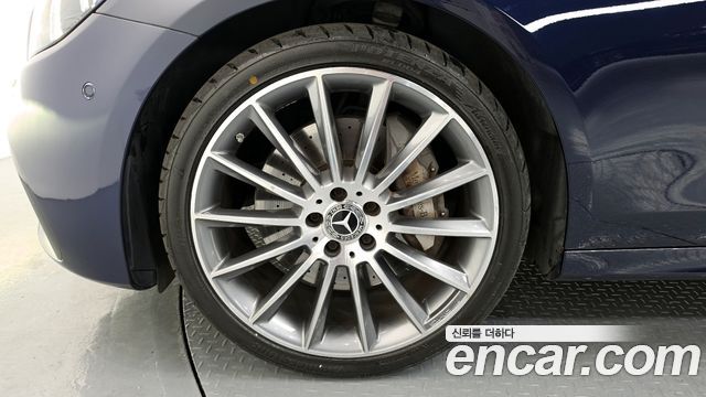 Mercedes-Benz E-Class E350 4MATIC AMG Line Edition