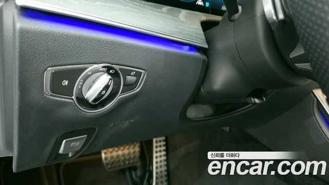 Mercedes-Benz E-Class E350 4MATIC AMG Line Edition