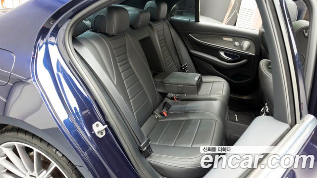 Mercedes-Benz E-Class E350 4MATIC AMG Line Edition