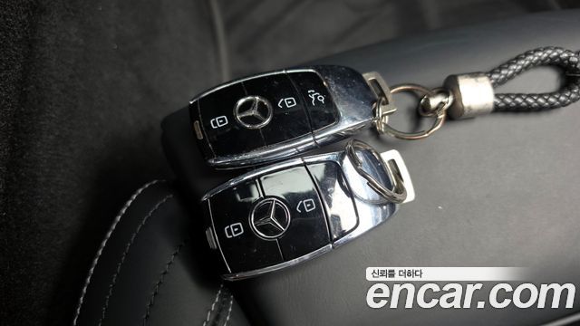 Mercedes-Benz E-Class E350 4MATIC AMG Line Edition