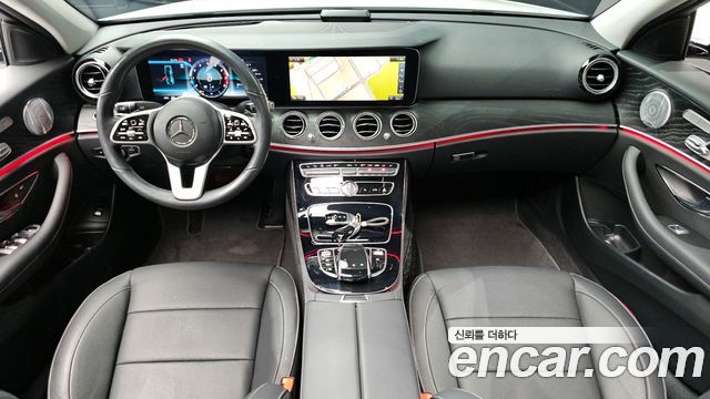 Mercedes-Benz E-Class E300 Avantgarde