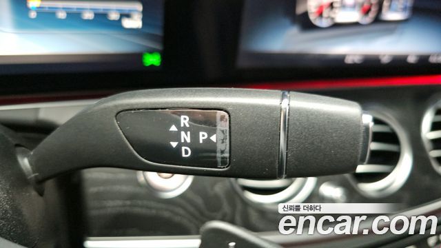 Mercedes-Benz E-Class E300 Avantgarde