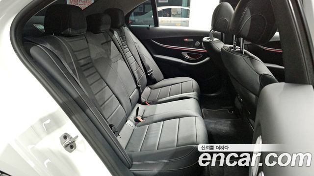 Mercedes-Benz E-Class E300 Avantgarde