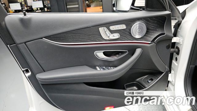 Mercedes-Benz E-Class E300 Avantgarde