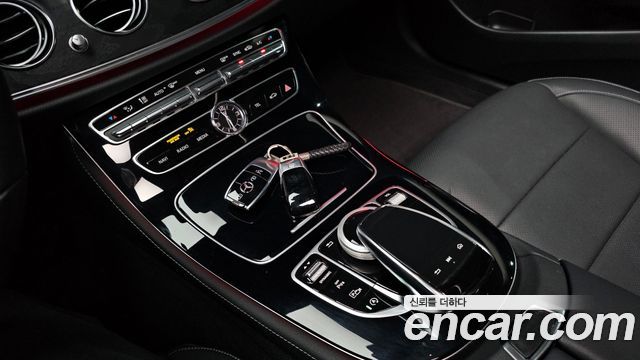 Mercedes-Benz E-Class E300 Avantgarde